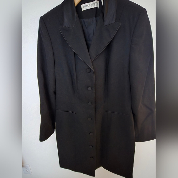 Valerie Steven's black 100% Wool made in USA satin collar jacket / blazer | 8 - Picture 2 of 8